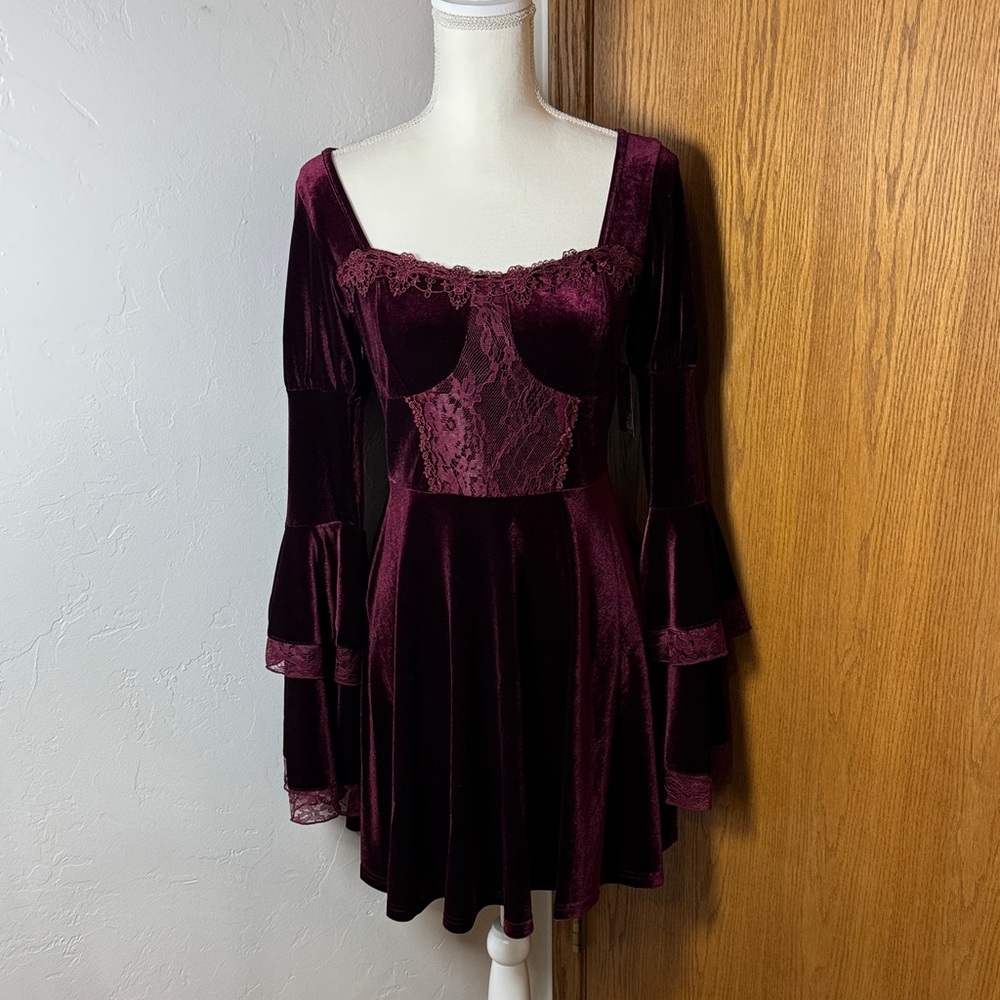Spirit Halloween burgundy velvet Victorian mini dress L
